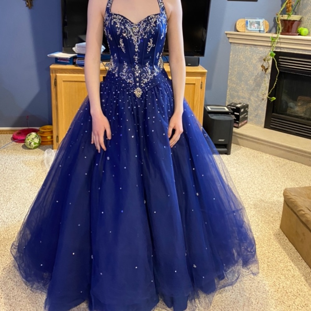 Beautiful prom dress with corset back